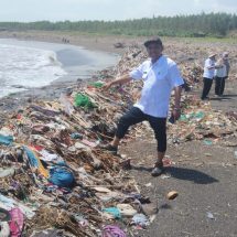 Ayo! RESIK-RESIK Pantai Pancer Puger